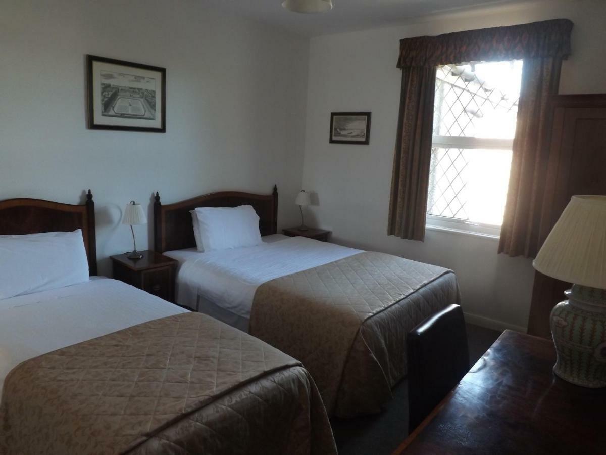 Ashleigh House Hotel โคเวนทรี ภายนอก รูปภาพ