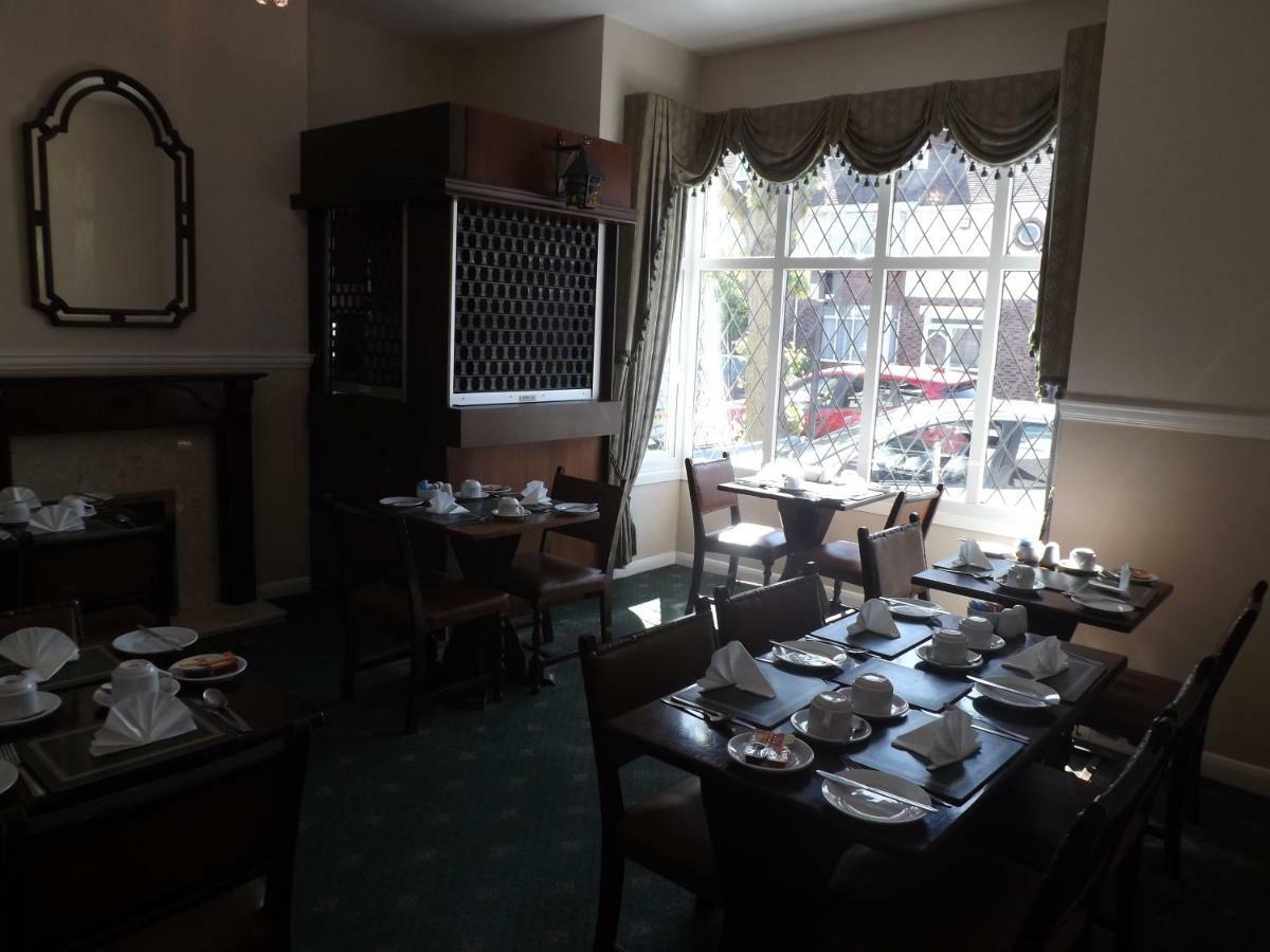 Ashleigh House Hotel โคเวนทรี ภายนอก รูปภาพ