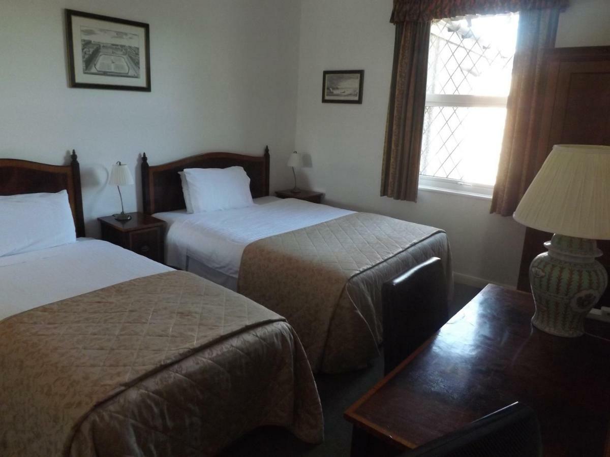 Ashleigh House Hotel โคเวนทรี ภายนอก รูปภาพ